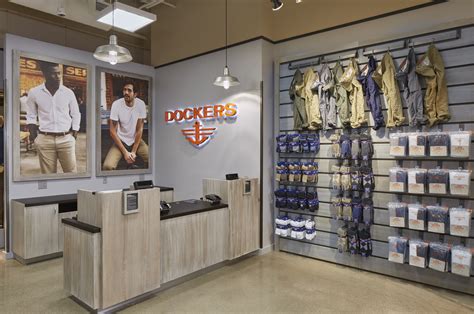 dockers online store.